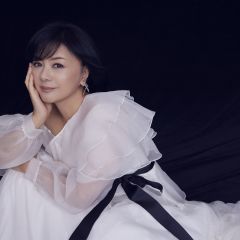 薬師丸ひろ子