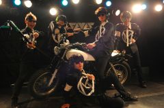 MONOBRIGHT �D�y��������