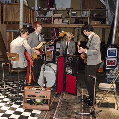 THE BAWDIES